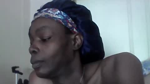 chocolatedrop_ online show from 06/01/26, 03:03