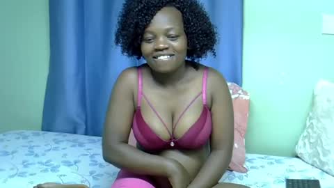 Snapshot of chocolateebonyxo chatting on 07/06/26, 06:32 Chocolate Ebony online show from 07/06/26, 06:32