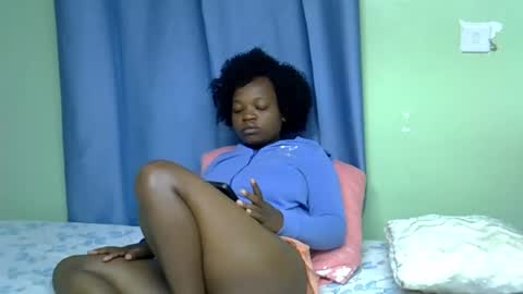 Snapshot of chocolateebonyxo chatting on 07/09/26, 04:05 Chocolate Ebony online show from 07/09/26, 04:05