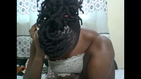 Snapshot of chocolateskin4 chatting on 10/07/25, 11:18 JANE online show from 10/07/25, 11:18