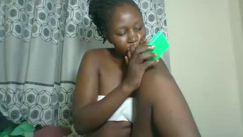 Snapshot of chocolateskin4 chatting on 12/03/25, 01:35 JANE online show from 12/03/25, 01:35