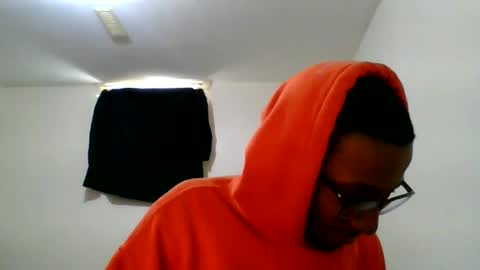 Snapshot of chocolatinhermoso chatting on 01/10/25, 04:41 Chocolatinhermoso online show from 01/10/25, 04:41