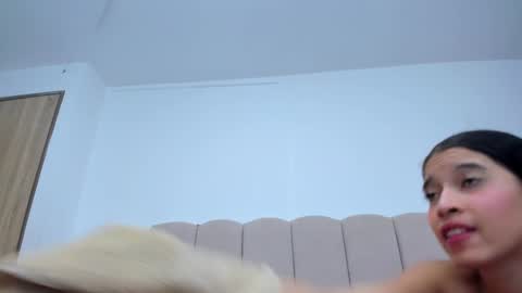 Snapshot of choeandbritany chatting on 09/26/25, 02:10 ChoeANDbritany online show from 09/26/25, 02:10