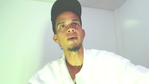 Snapshot of chorro369 chatting on 05/25/26, 11:00 juan online show from 05/25/26, 11:00