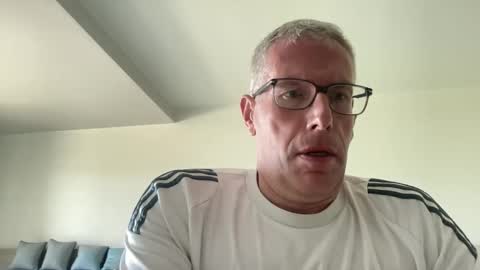 choupipat1 online show from 04/28/26, 11:59