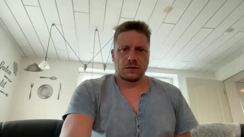 Chris online show from 06/03/26, 06:24