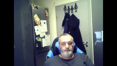 Chris online show from 06/07/26, 01:32