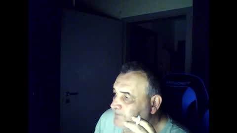 Chris online show from 08/02/26, 01:48