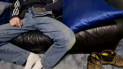 chris526520 online show from 12/18/24, 01:23