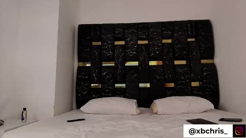 Snapshot of chris_blake__ chatting on 09/19/25, 06:19 Chris B online show from 09/19/25, 06:19