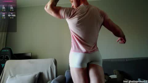 Snapshot of chris_boy37 chatting on 10/19/25, 06:25 redhead thief of sausages and hearts online show from 10/19/25, 06:25