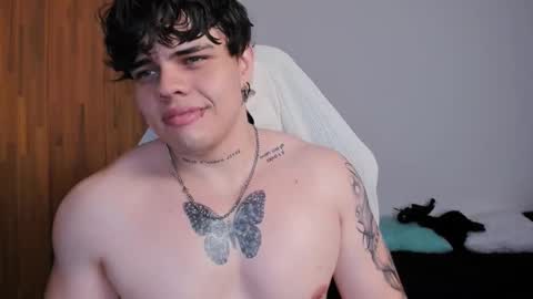 Snapshot of chris_cooperr chatting on 02/09/25, 05:50 Chris Cooper Independent model online show from 02/09/25, 05:50