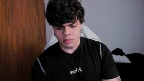 Snapshot of chris_cooperr chatting on 02/21/25, 04:29 Chris Cooper Independent model online show from 02/21/25, 04:29