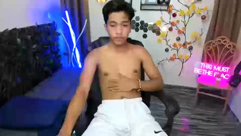 chris_hardfucker online show from 12/17/25, 03:34