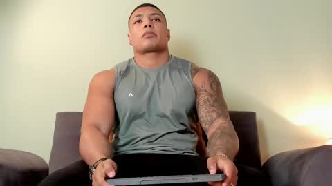 Chriz online show from 02/14/25, 08:05