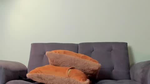 Chriz online show from 02/19/25, 05:16