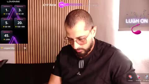 Snapshot of chris_magnum_ chatting on 11/11/25, 04:07 cris Twitter magnum101010 insta magnumc20 online show from 11/11/25, 04:07