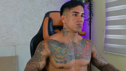 Snapshot of chris_reilly chatting on 03/12/25, 09:35 chris reilly online show from 03/12/25, 09:35