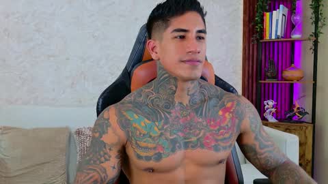 Snapshot of chris_reilly chatting on 12/21/25, 02:57 chris reilly online show from 12/21/25, 02:57