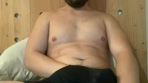 Snapshot of chris_topher_francis chatting on 01/06/26, 08:34 chris_topher_francis online show from 01/06/26, 08:34