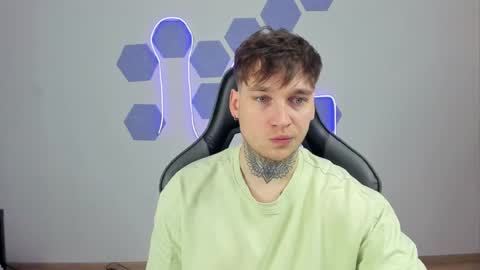 Chris Tyson online show from 12/21/24, 08:21