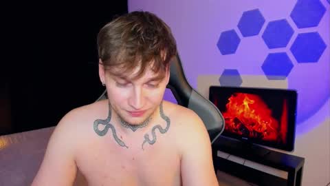 Chris Tyson online show from 02/07/25, 01:04