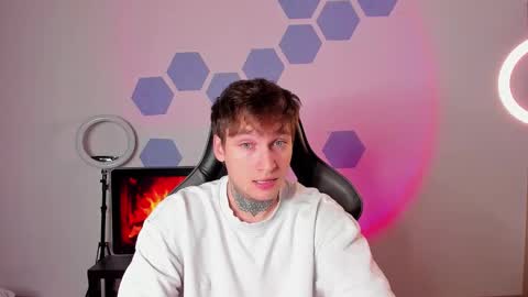 Chris Tyson online show from 10/18/25, 10:43