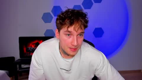 Chris Tyson online show from 04/04/26, 09:18