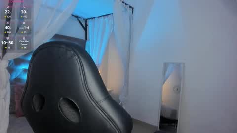 Snapshot of chris_velvet chatting on 01/12/26, 07:30 Chris online show from 01/12/26, 07:30