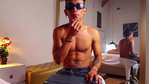 Chris Weell online show from 12/04/24, 12:41