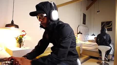 Chris Weell online show from 12/07/24, 02:53