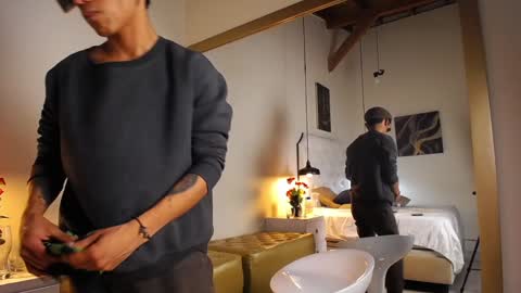 Chris Weell online show from 12/22/24, 03:00