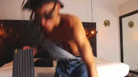 Chris Weell online show from 12/24/24, 09:06