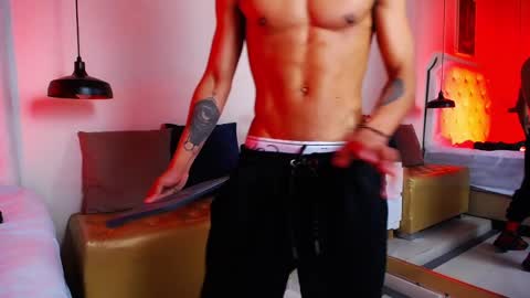 Chris Weell online show from 02/19/25, 02:44