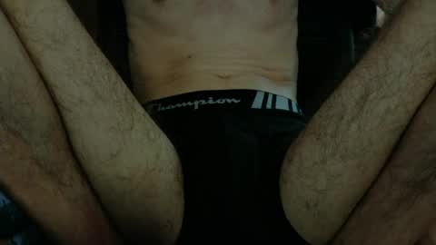 Snapshot of chrisatmiami448 chatting on 06/18/26, 01:04 chrisatmiami448 online show from 06/18/26, 01:04