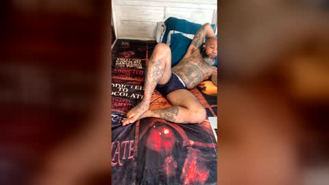 Snapshot of chrisb1981 chatting on 02/17/26, 05:41 KING YAMMY online show from 02/17/26, 05:41