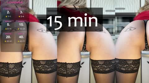 Snapshot of chrischic chatting on 11/14/25, 03:22 Kris online show from 11/14/25, 03:22