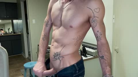 Snapshot of chriscool93 chatting on 01/03/25, 10:41 Content creator  artist online show from 01/03/25, 10:41