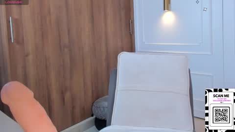 Chrishell online show from 01/30/25, 04:48