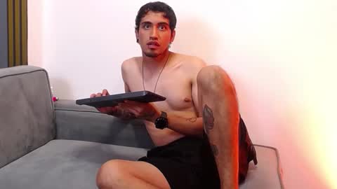 Snapshot of chrislyonss chatting on 12/15/25, 11:20 chrislyonss online show from 12/15/25, 11:20