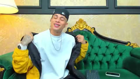 Chris online show from 10/09/25, 11:19