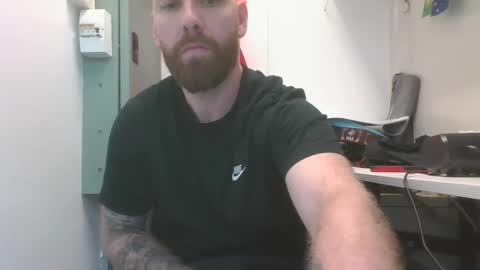 Snapshot of chrisomate31 chatting on 02/03/25, 05:07 chrisomate31 online show from 02/03/25, 05:07