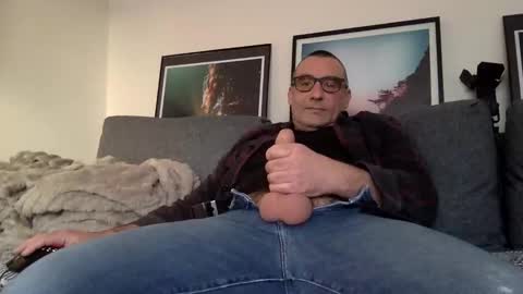 Snapshot of chrispanam13 chatting on 11/25/25, 03:12 chrispanam13 online show from 11/25/25, 03:12