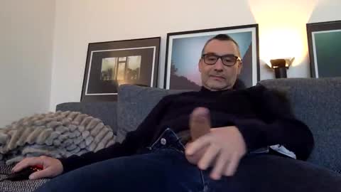 Snapshot of chrispanam13 chatting on 12/16/25, 09:58 chrispanam13 online show from 12/16/25, 09:58