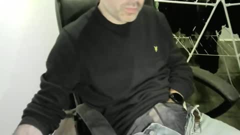 Snapshot of chrisprngr chatting on 01/20/25, 01:32 chrisprngr online show from 01/20/25, 01:32