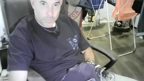 Snapshot of chrisprngr chatting on 09/12/25, 04:40 chrisprngr online show from 09/12/25, 04:40