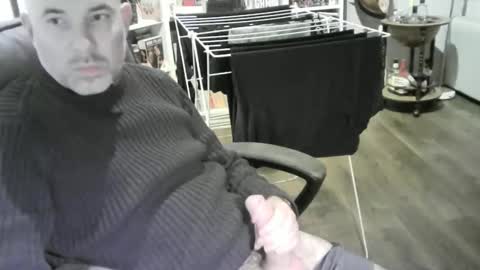 chrisprngr online show from 04/01/26, 07:33