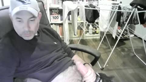 chrisprngr online show from 04/28/26, 09:42