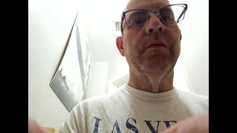 Snapshot of chrispycum chatting on 01/16/25, 01:14 Chris online show from 01/16/25, 01:14