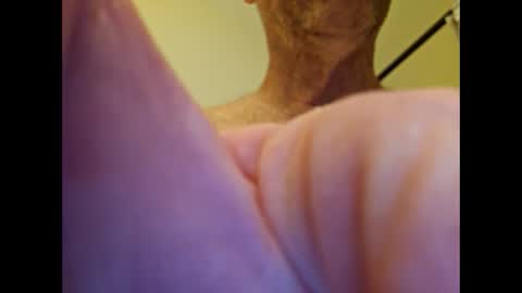 Snapshot of chrispycum chatting on 01/18/25, 03:42 Chris online show from 01/18/25, 03:42